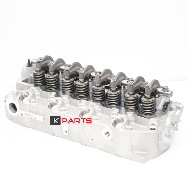 HYUNDAI H-100  2.6 D4BB MOTOR COMPETE CYLINDER HEAD 2210042400